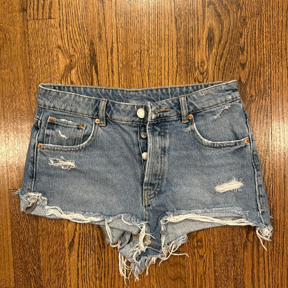 Zara button fly frayed hem distressed jean shorts